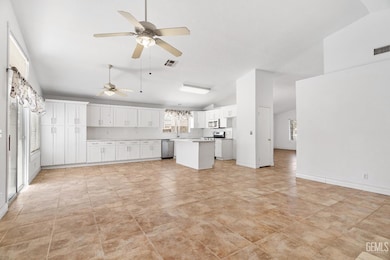 6015 Verdant Hills Ct, Bakersfield, CA 93313 - photo 5