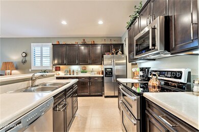 Kitchen with Three Ovens!