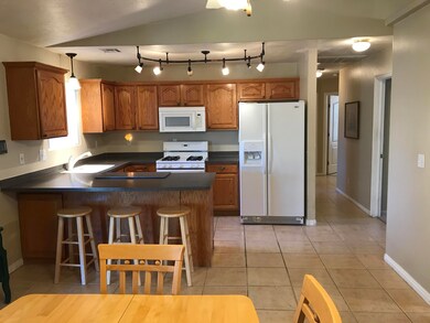 03 Kitchen