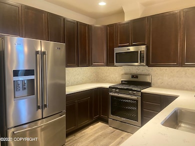 2911 Doris St unit 9, Anchorage, AK 99517 - photo 3