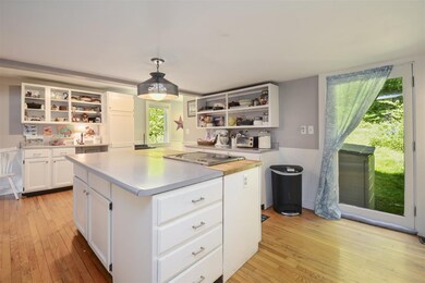 141 Andover Rd, New London, NH 03257 - photo 6