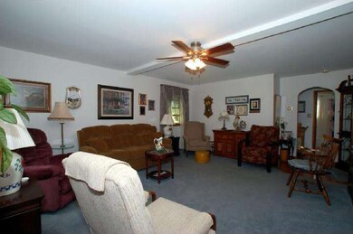 50 Noble St, Sellersville, PA 18960 - photo 5