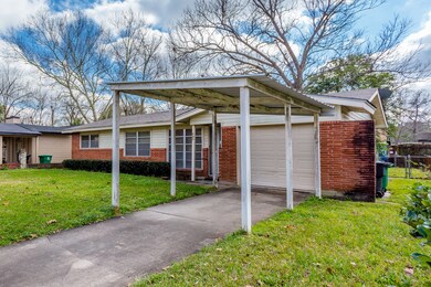 403 Surratt Dr, Houston, TX 77091 - photo 3