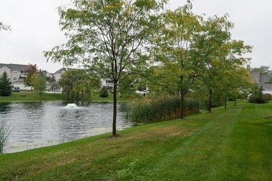 2797 S Knightsbridge Cir unit 67, Ann Arbor, MI 48105 - photo 2