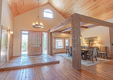 Foyer-Entry
