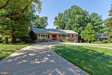 1512 Laburnum St, McLean, VA 22101 - photo 2