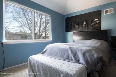 110 Lorraine Loop Loft1