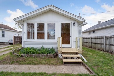 05-2118-Crest-Ave-Jackson-MI-49203-Windo