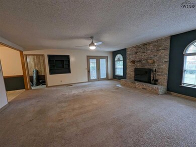 1546 Cynthia Ln, Wichita Falls, TX 76302 - photo 4