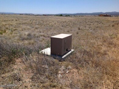 26817 N Sweet Pea Bud Ln, Paulden, AZ 86334 - photo 6