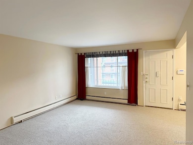 Babcock Cooperative unit 205, Royal Oak, MI 48073 - photo 5