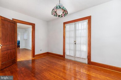 202 S Main St, Edinburg, VA 22824 - photo 5