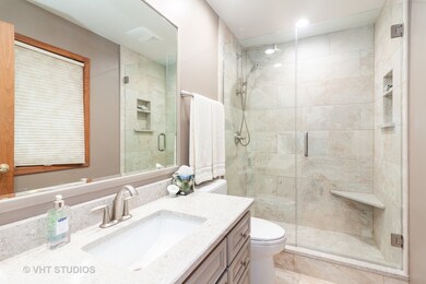 201 S York St unit B, Elmhurst, IL 60126 - photo 3