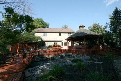 835 Strawberry Hill Rd W, Columbus, OH 43213 - photo 5