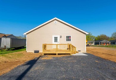 1408 N Delphine Ave, Waynesboro, VA 22980 - photo 7