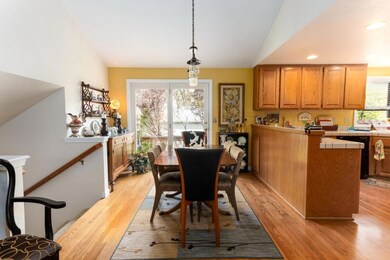 1530 NW Thompson Way, Grants Pass, OR 97526 - photo 6