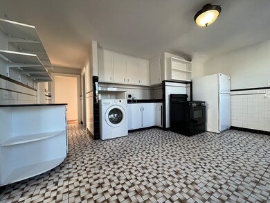 254 Rantoul St unit 2, Beverly, MA 01915 - photo 3
