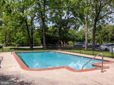 335 E Lancaster Ave unit A22, Downingtown, PA 19335 - photo 4