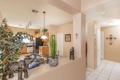 6) TO KITCHEN