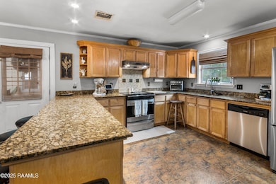 2147 Atchafalaya River Hwy unit B, Breaux Bridge, LA 70517 - photo 3