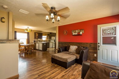 9104 SW Glick Rd, Auburn, KS 66402 - photo 3