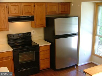 18917 Piney Point Place, Germantown, MD 20874 - photo 5