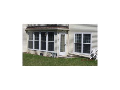 3-Seasons Porch/Room.