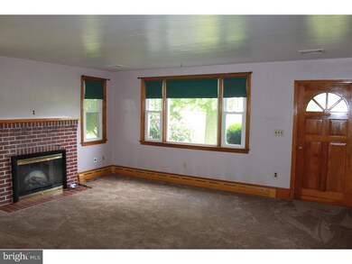 308 Brownbacks Church Rd, Spring City, PA 19475 - photo 4