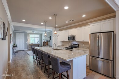 Amazing Large Kitchen with Island