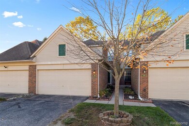 166 Legacy Park Cir unit 44, Dearborn Heights, MI 48127 - photo 2