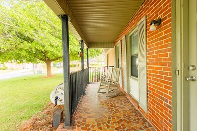 1137 Oquinn Dr, Tifton, GA 31794 - photo 5