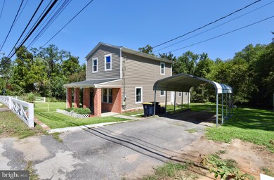 2102 Dupont Ave, Suitland, MD 20746 - photo 2