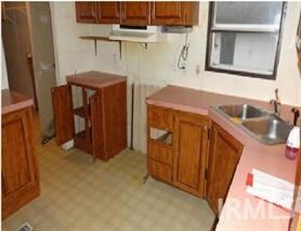 56400 Larrison Blvd, New Carlisle, IN 46552 - photo 5