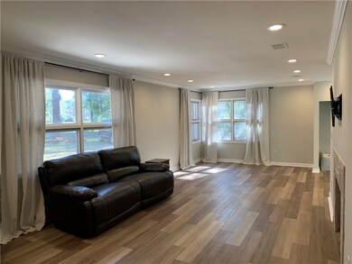 632 S Elm St, Jesup, GA 31546 - photo 7