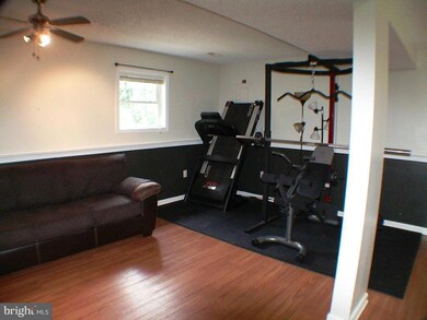 274 Chimney Dr, Bunker Hill, WV 25413 - photo 4