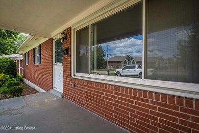 5320 Greenwood Road-04