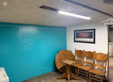 3727-3729 Briggs Rd, Columbus, OH 43228 - photo 5