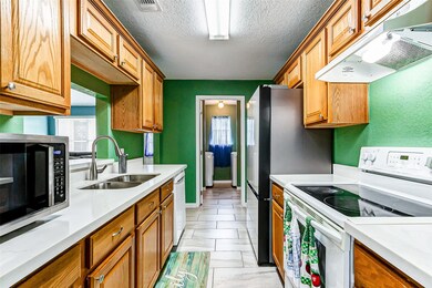 24214 Bar Kay Ln, Hockley, TX 77447 - photo 6