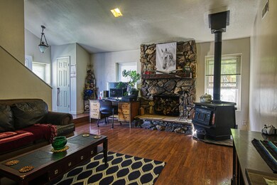 22421 McCarthy Dr Tehachapi CA-large-007