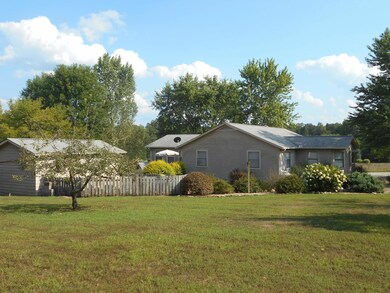 Home for Sale Birch Tree, MO (5)