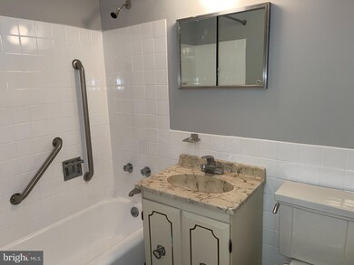 River Park unit N723, Washington, DC 20024 - photo 5