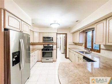 5 Milton Place, Piscataway, NJ 08854 - photo 3