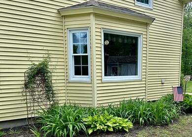 9 Ardlock Place, Dudley, MA 01571 - photo 2