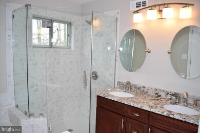 4612 Lawn Ct, Fairfax, VA 22032 - photo 3