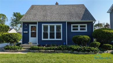 2426 106th St, Toledo, OH 43611 - photo 3