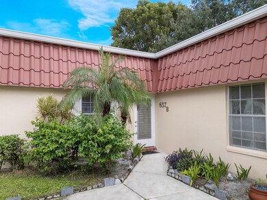 857 Worcester Ln unit B, Lake Worth, FL 33467 - photo 4