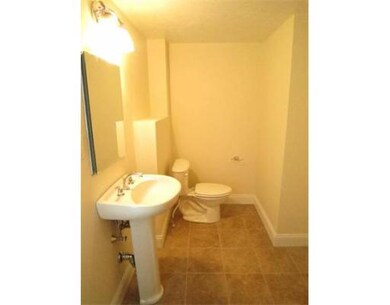 46 Irving St unit 46, Watertown, MA 02472 - photo 4