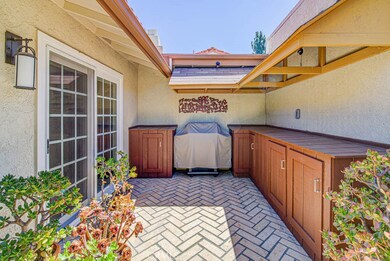 5512 Paseo Del Lago W unit A, Laguna Woods, CA 92637 - photo 7