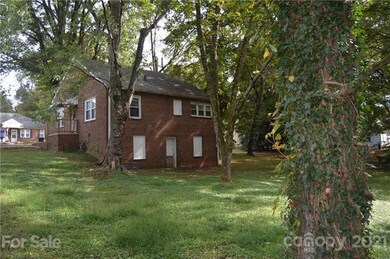 321 N Bost St, Statesville, NC 28677 - photo 4