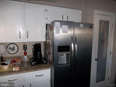 7 Chestnut Dr, Newtown, PA 18940 - photo 5